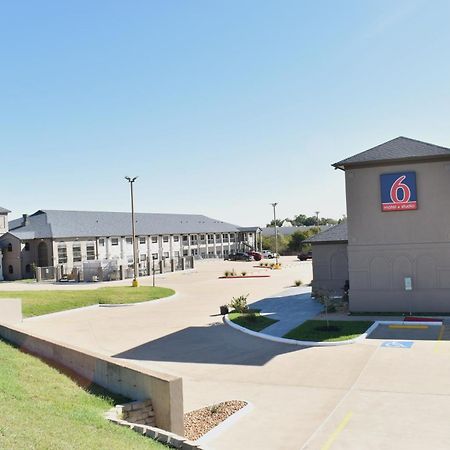 Motel 6-Brenham, Tx Екстер'єр фото